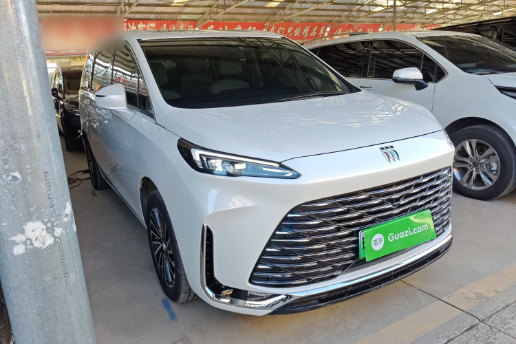 别克GL8新能源 2025款 陆尚 先享版 7座车身外观3