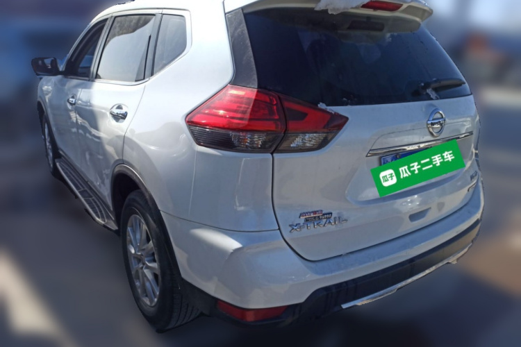 日产 奇骏 2019款 2.0L CVT舒适版 2WD车身外观5