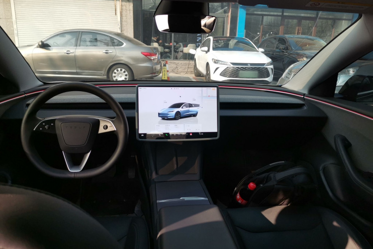 特斯拉 Model 3 2023款 后轮驱动版中控内饰12