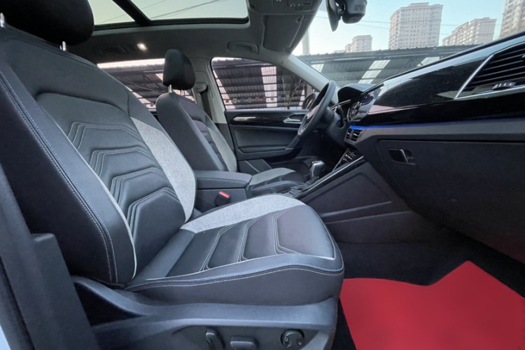 大众 探岳GTE插电混动 2020款 1.4T 豪华型中控内饰7008