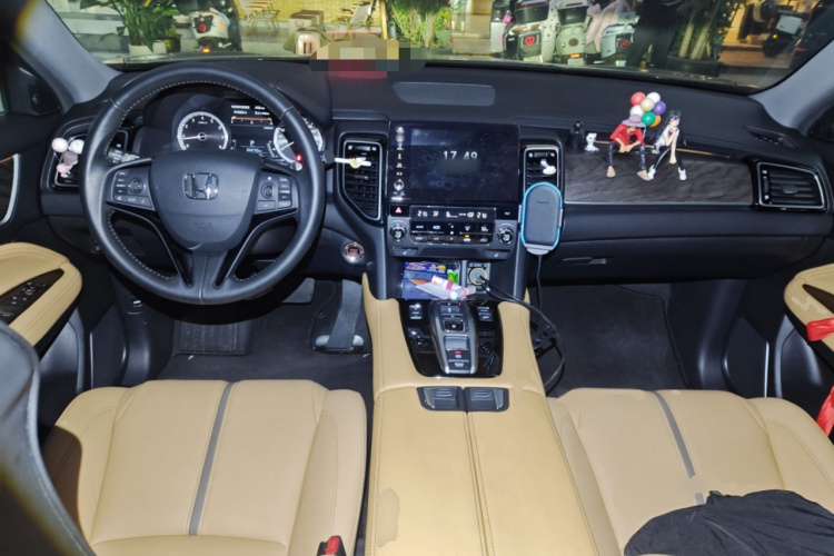 本田UR-V 2020款 370TURBO 两驱尊雅版中控内饰12