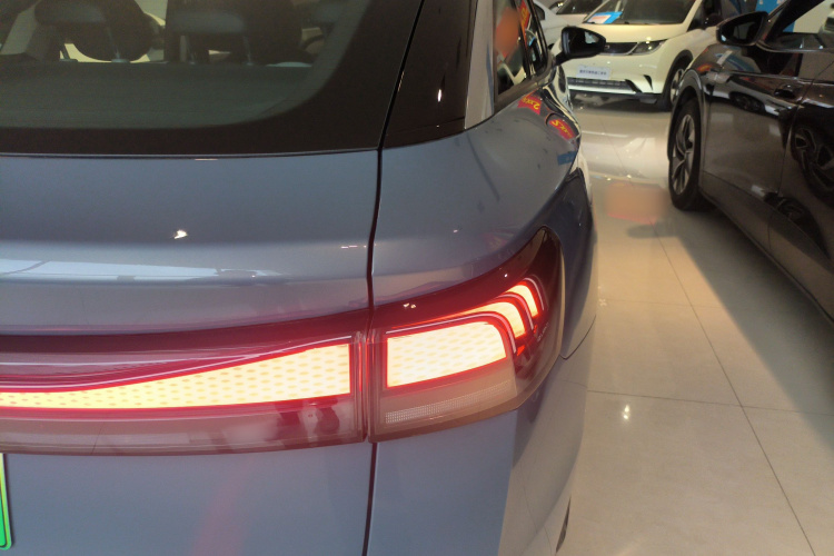 大众ID.7 VIZZION 2024款 首发版车身外观9