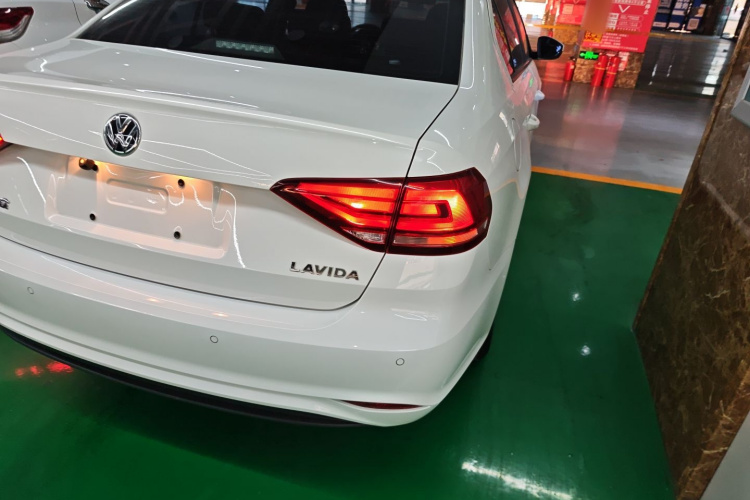 大众 2019款 朗逸启航 1.5L 自动风尚版 国VI车身外观9