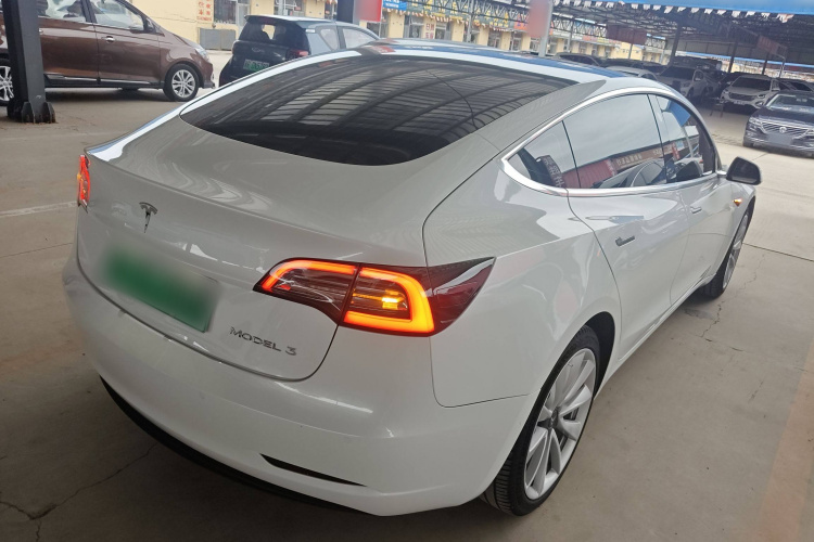 特斯拉 Model 3 2019款 标准续航后驱升级版车身外观7
