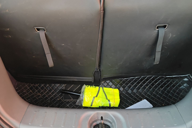 长安启源 长安Lumin 2023款 205km 香沁款中控内饰23