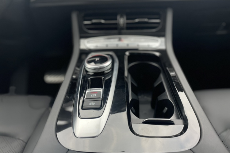 创维汽车 创维EV6 2023款 超充版中控内饰7004