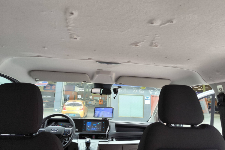福特 全顺 2023款 2.0T汽油自动多功能商用车中轴低顶5/6座中控内饰22