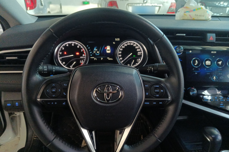 丰田 凯美瑞 2019款 改款 2.5G 豪华版中控内饰13