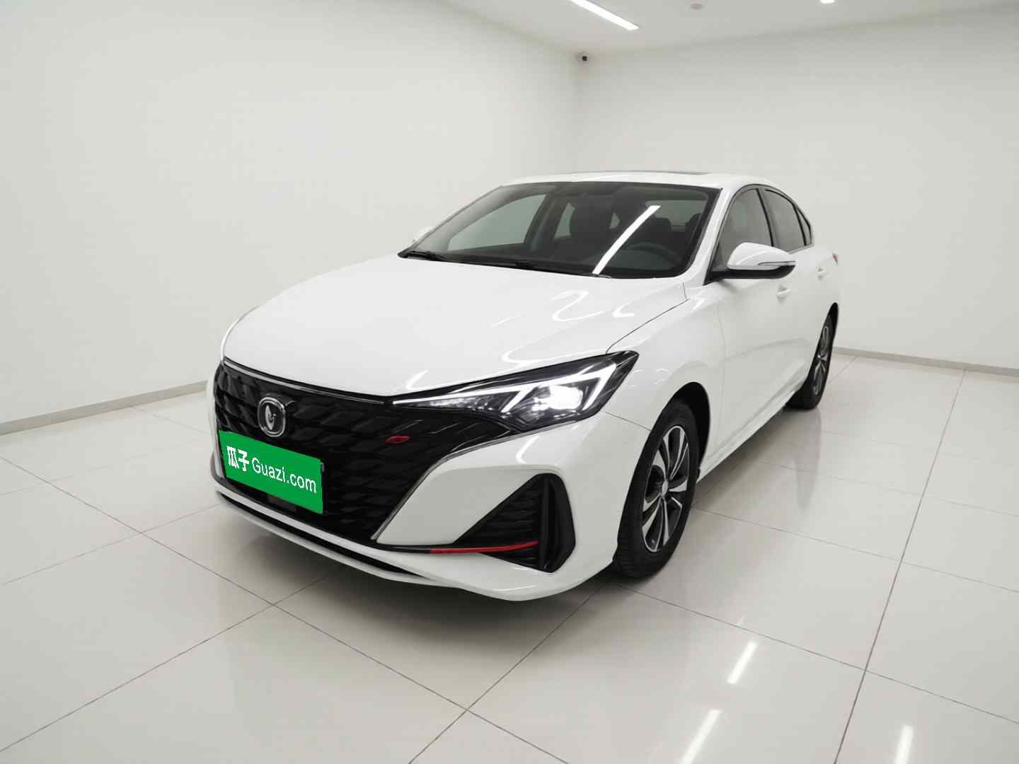 长安 逸动 2025款 PLUS 1.4T 双离合高能版(2)