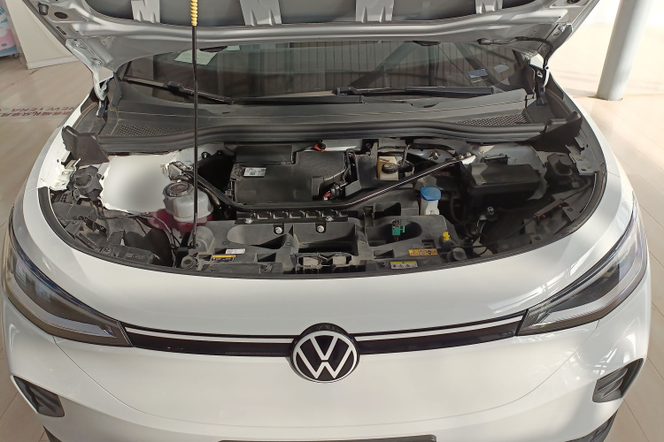 大众 ID.4 CROZZ 2024款 纯享限量版机舱底盘24