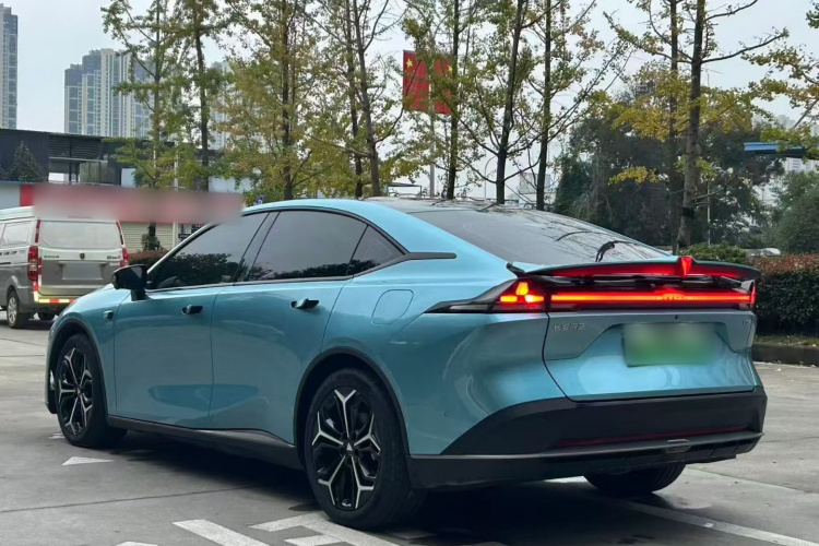 深蓝汽车 深蓝L07 2024款 230Max乾崑智驾ADS SE增程版车身外观6006