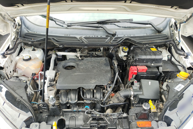 福特 翼搏 2013款 1.5L 自动尊贵型局部细节24