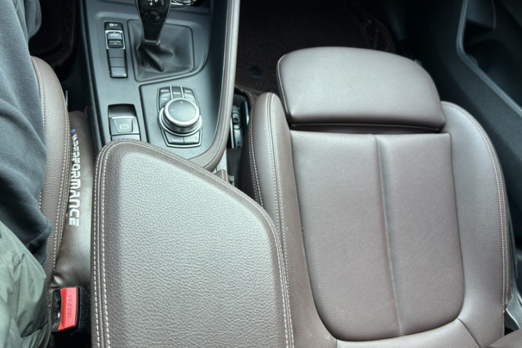 宝马X1 2021款 sDrive20Li 时尚型中控内饰7007