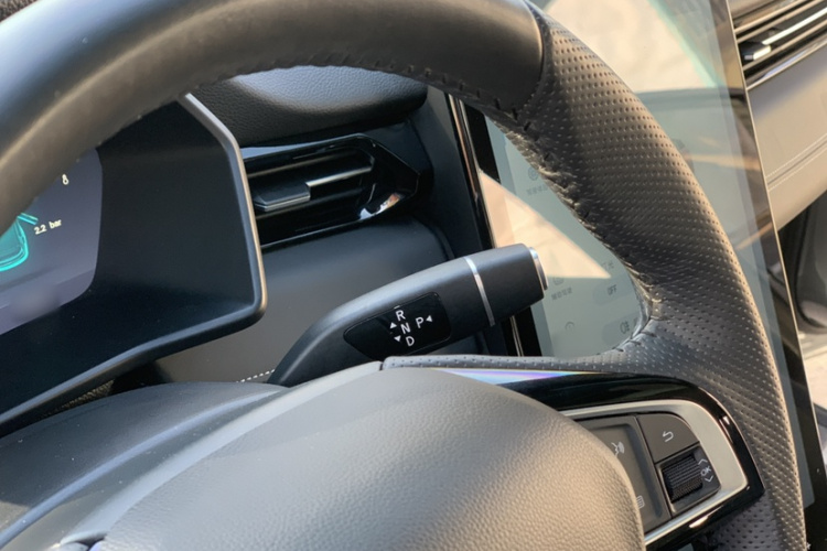 小鹏G3 2021款 G3i 460G中控内饰7014