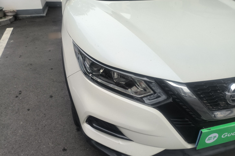 日产 逍客 2019款 2.0L CVT智享版车身外观8