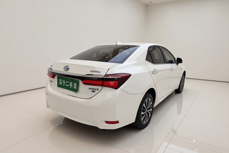丰田 卡罗拉 2016款 双擎 1.8L E-CVT豪华版车身外观7