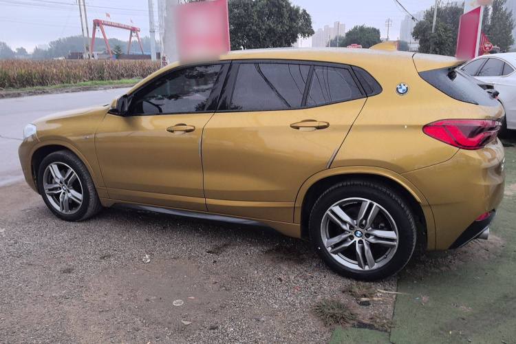 宝马X2 2020款 sDrive25i 领先型M运动套装车身外观6003