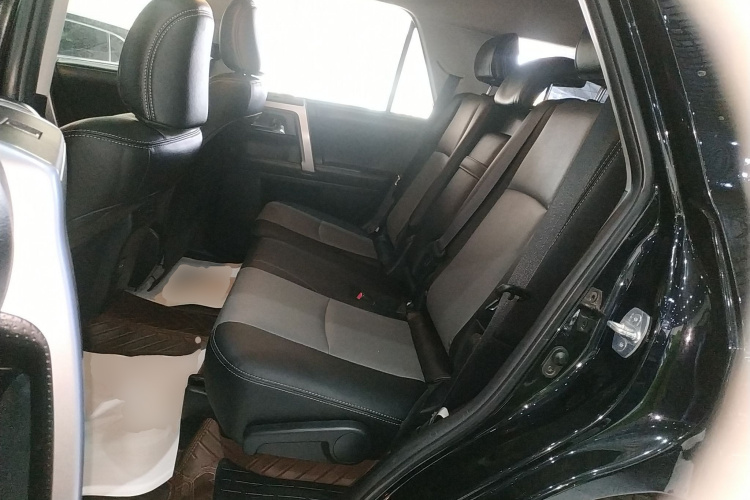 丰田 超霸（4Runner）（平行进口） 中控内饰21