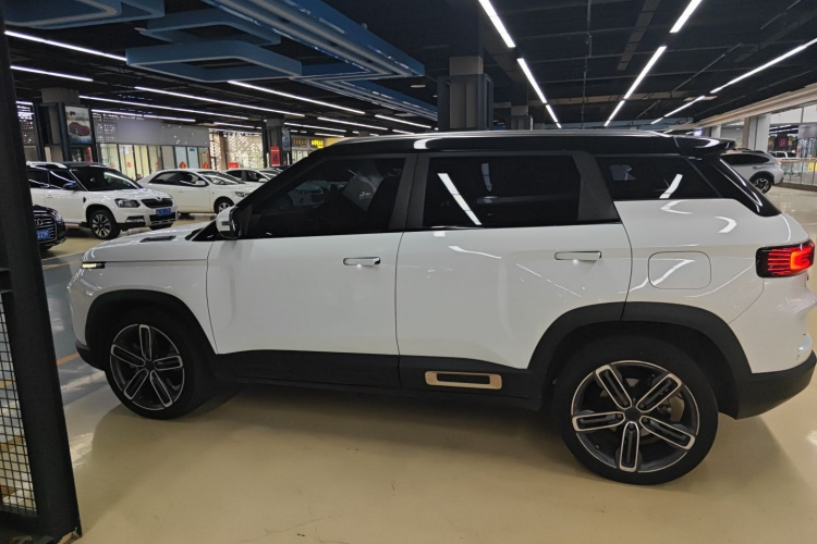 吉利汽车 吉利icon 2020款 1.5TD i9 BSG车身外观6003