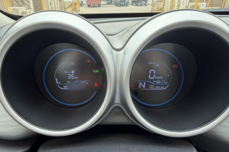 欧拉黑猫 2021款 301km 萌宠版局部细节14