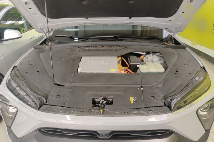 蔚来EC6 2020款 430KM 运动版机舱底盘24