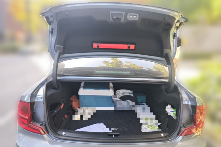 沃尔沃S90 2020款 T5 智逸豪华版中控内饰23