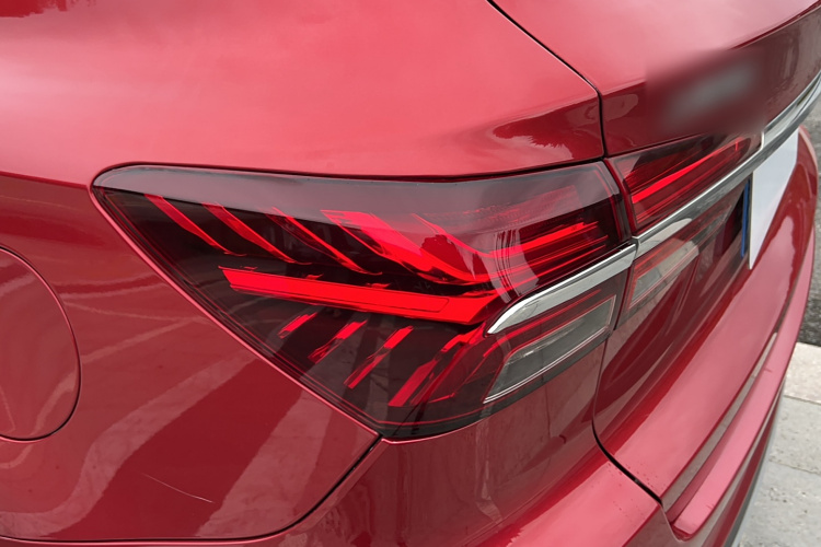 荣威RX5 2020款 20T 自动4G互联超越旗舰版车身外观6010