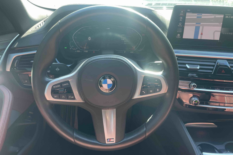 宝马5系 2022款 改款 525Li M运动套装局部细节13