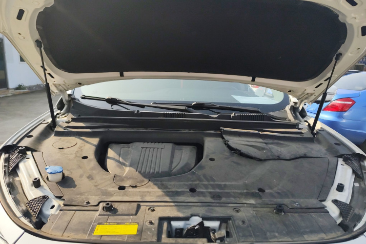 捷途X90 2020款 1.6T DCT影尊版 7座机舱底盘24