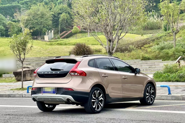 沃尔沃V40 2017款 Cross Country T3 智雅版车身外观6004