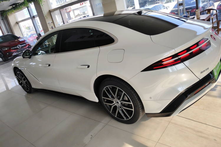 腾势Z9 2024款 630km 四驱Max版车身外观6003