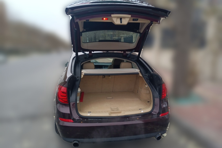 宝马5系GT 2011款 535i xDrive豪华型局部细节23