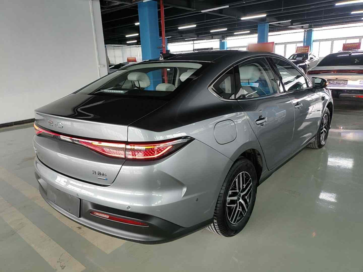 比亚迪 海豹05 DM-i 2025款 DM-i 智驾版 120KM旗舰型(4)
