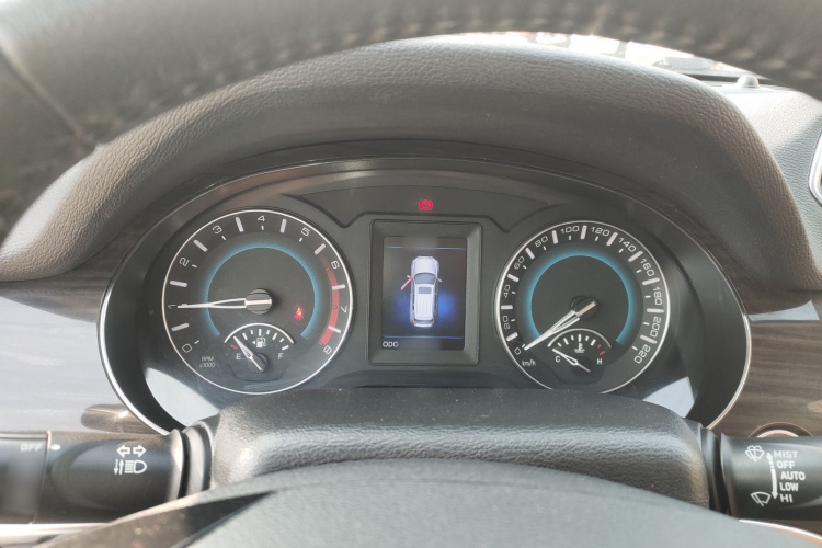 哈弗H2 2017款 红标 1.5T 手动两驱豪华型局部细节14