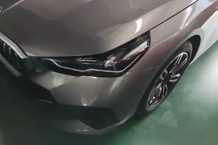 宝马5系 2024款 530Li 领先型 M运动套装实拍1