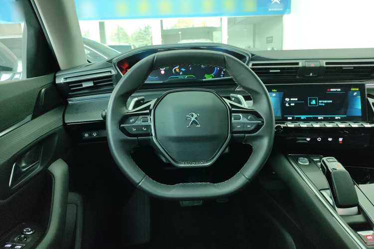 标致508L新能源 2021款 1.6T 插混科技版中控内饰13