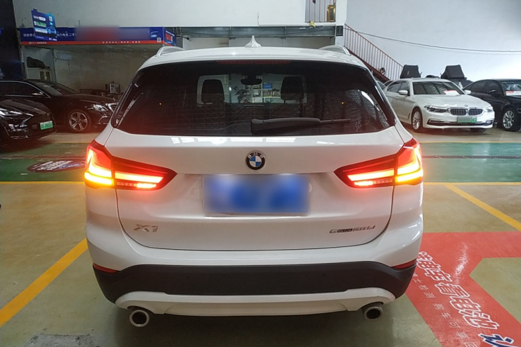 宝马X1 2020款 sDrive20Li 时尚型车身外观6