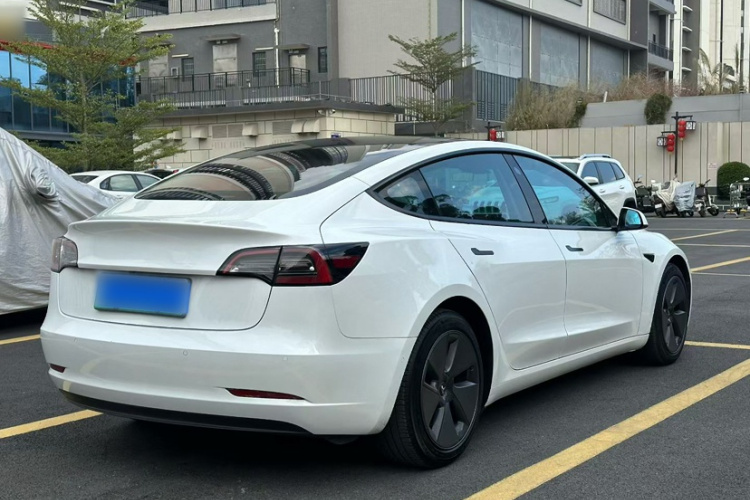 特斯拉 Model 3 2022款 后轮驱动版车身外观6005