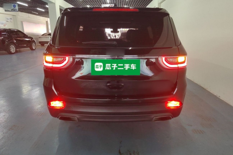 Jeep 大指挥官 2018款 2.0T 两驱进享版 国V车身外观6004