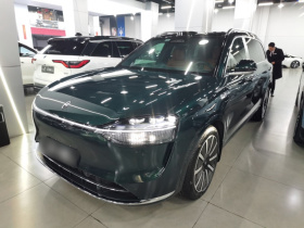 鸿蒙智行 问界M9 2024款 增程 Max版 42kWh 6座版