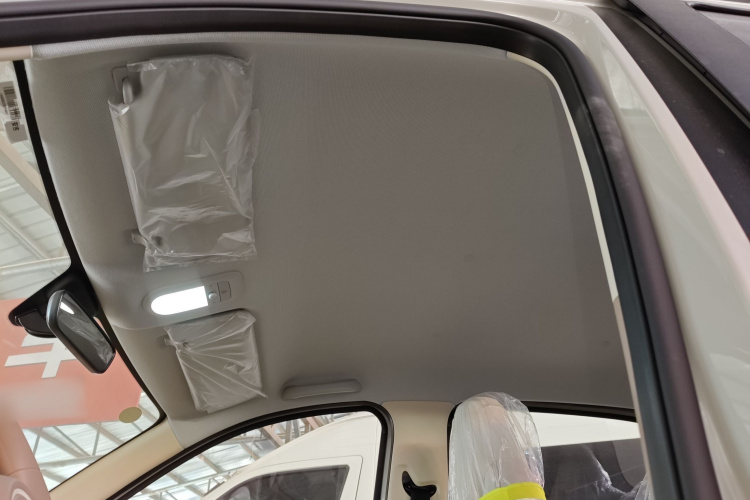 五菱汽车 宏光MINIEV 2025款 四门版 进阶款中控内饰22