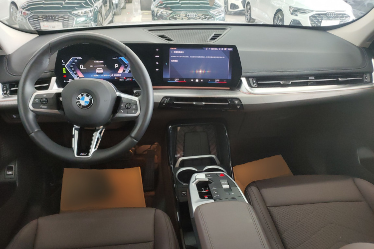 宝马X1 2024款 sDrive25Li M运动套装中控内饰12