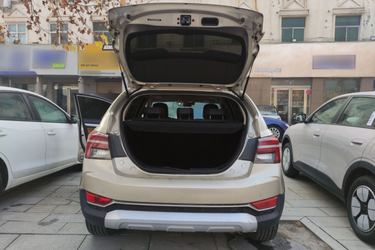 吉利汽车 远景S1 2018款 1.4T CVT锋享型机舱底盘23