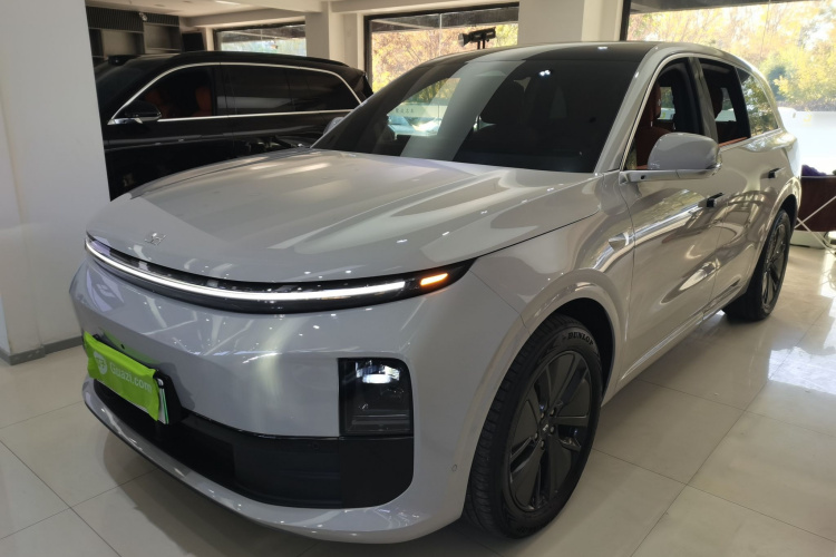 理想汽车 理想L6 2024款 Pro车身外观1