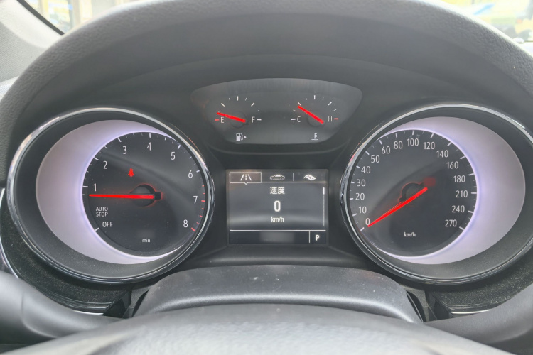 别克 威朗 2016款 两厢GS 20T 双离合豪情运动型中控内饰7008