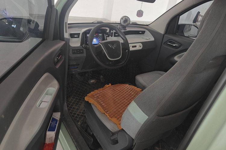 五菱汽车 宏光MINIEV 2022款 马卡龙臻享款 磷酸铁锂中控内饰7002