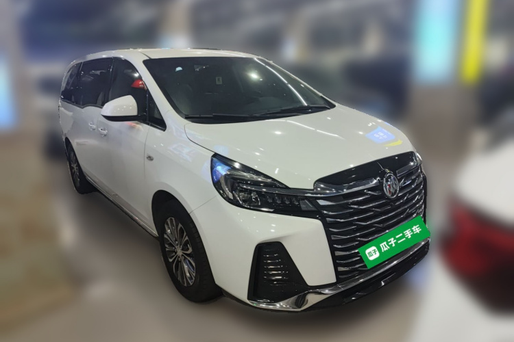 别克GL8 2023款 陆上公务舱 智享型车身外观3