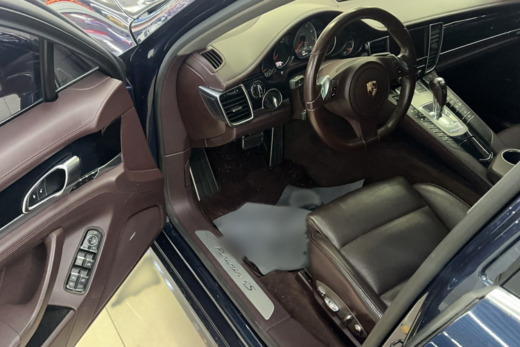 保时捷 2014款 Panamera 4S Executive 3.0T中控内饰7002