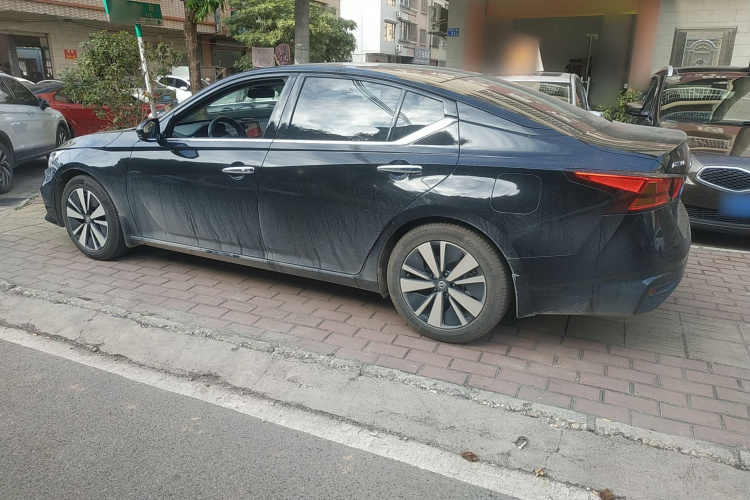 日产 天籁 2021款 2.0L XL 舒适版车身外观6003