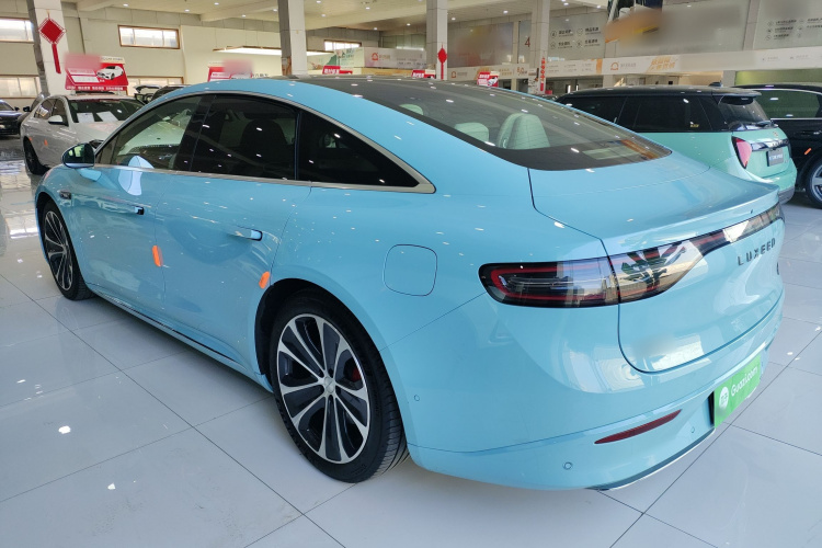 鸿蒙智行 智界S7 2025款 785km Ultra车身外观6003